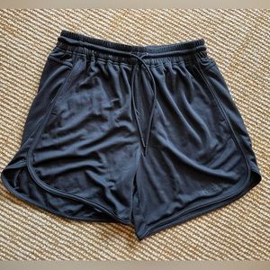 Outdoor Voices RecMesh Short